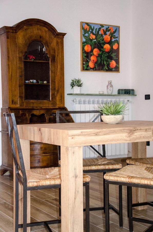 Anma Cottages The Secret Garden Pianello Del Lario Exterior foto