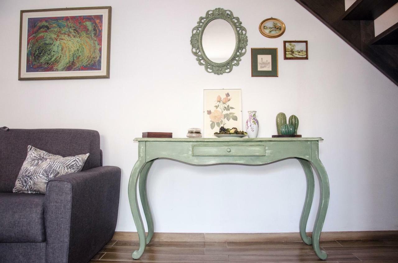 Anma Cottages The Secret Garden Pianello Del Lario Exterior foto