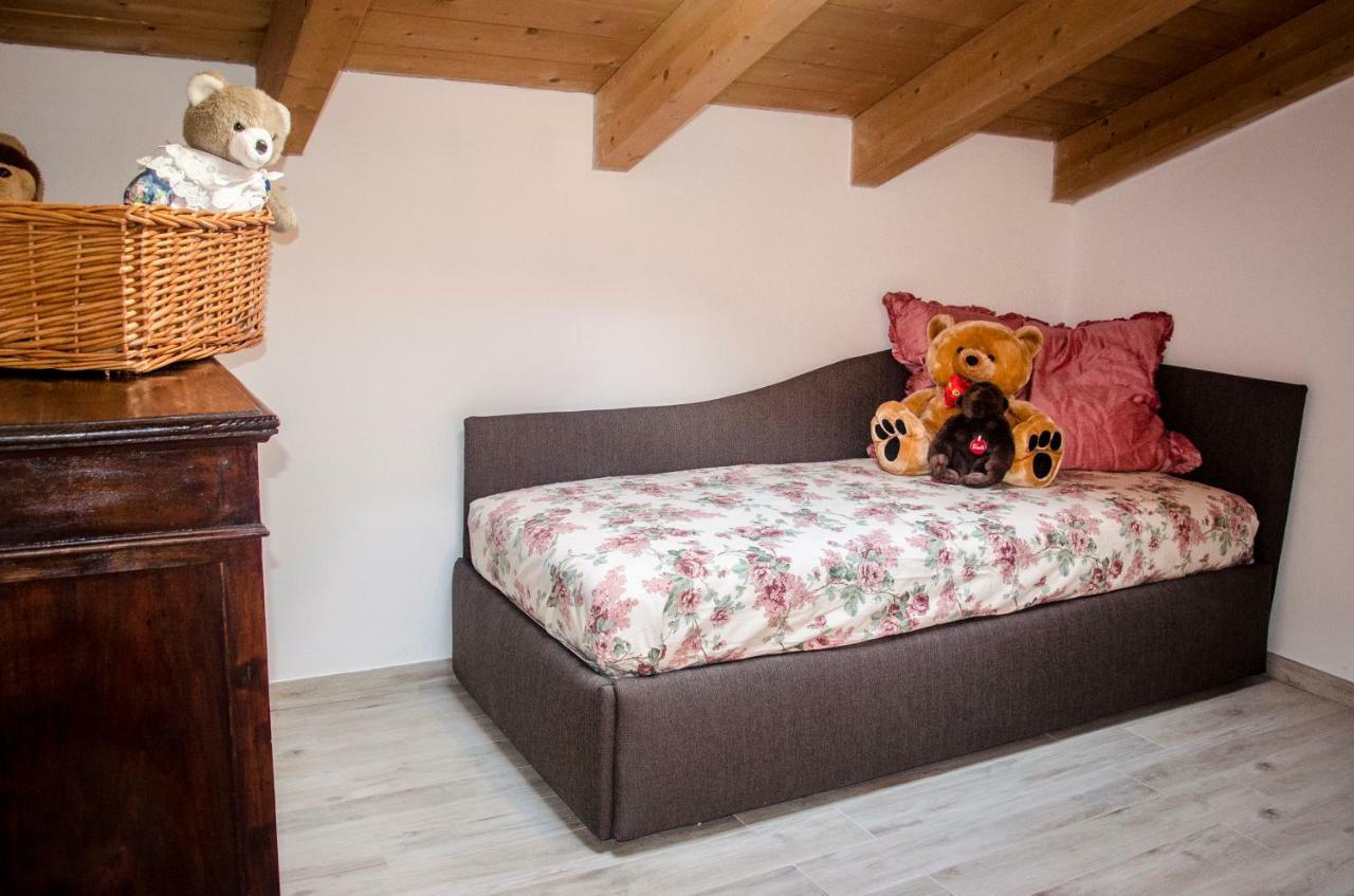 Anma Cottages The Secret Garden Pianello Del Lario Exterior foto